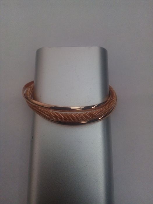 Продам новые браслеты