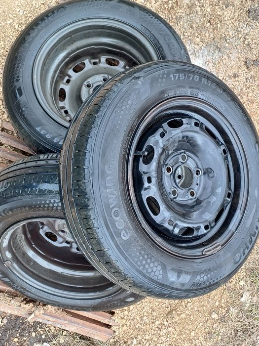 Продам шины R14 Kumho