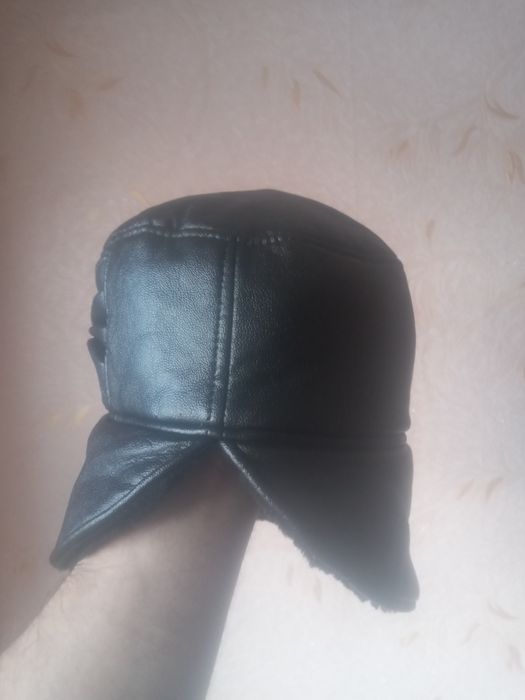 Продам женскую шапку