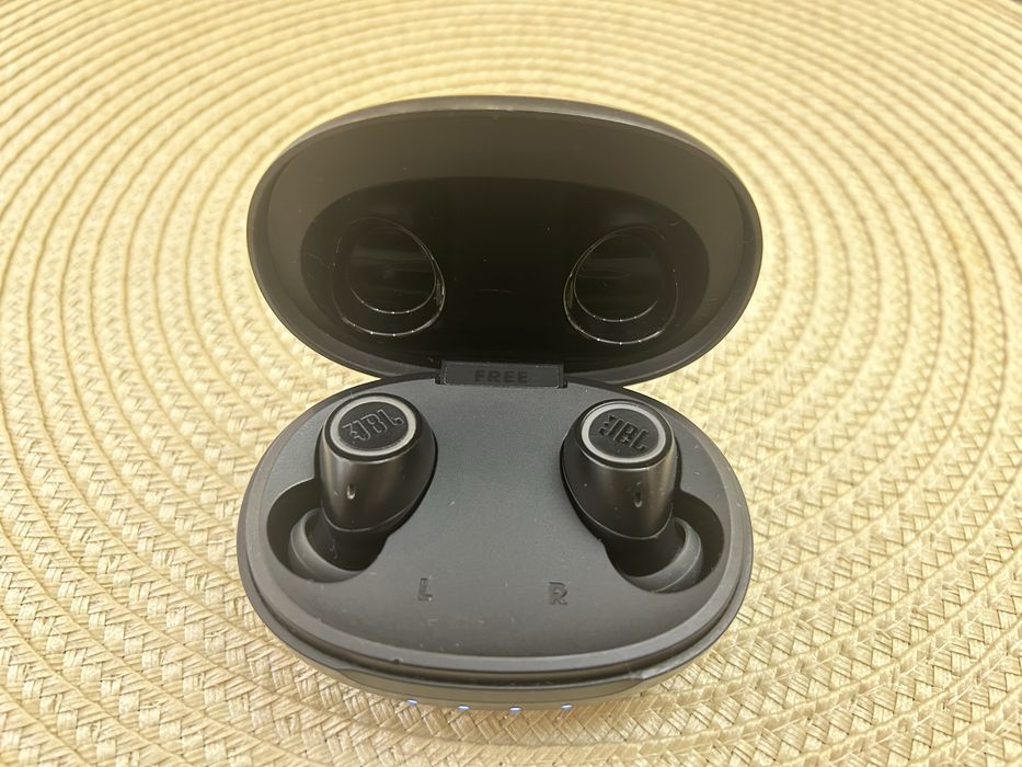 наушники JBL Free II