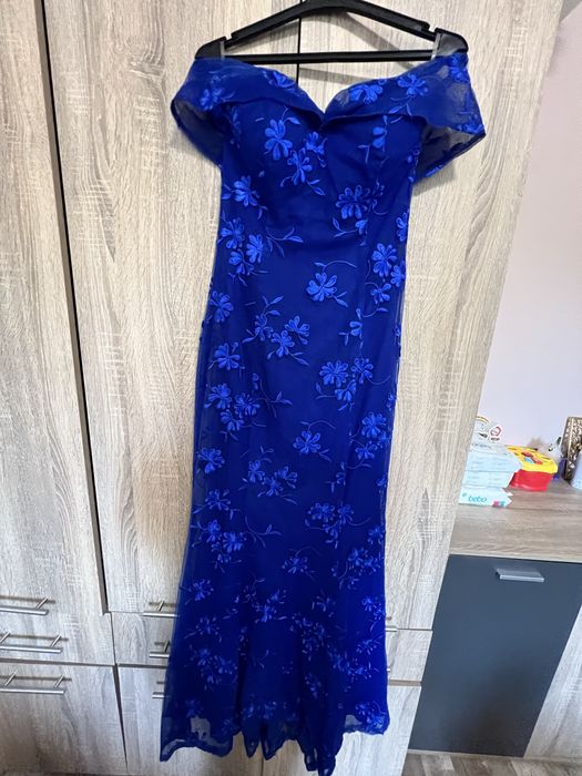 Бална (официална) рокля