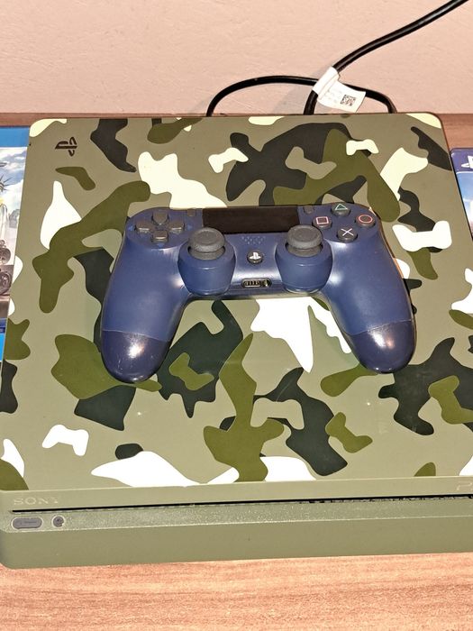 Vând PS4 SLIM  memorie 1TB