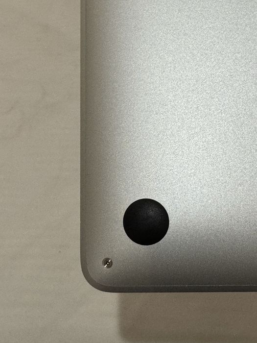 Macbook pro m2 | 8/256gb