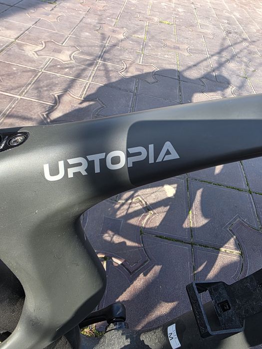 Vând bicicletă carbon 1 pro