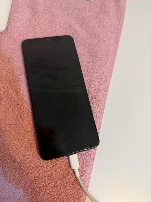 Продам смартфон Honor