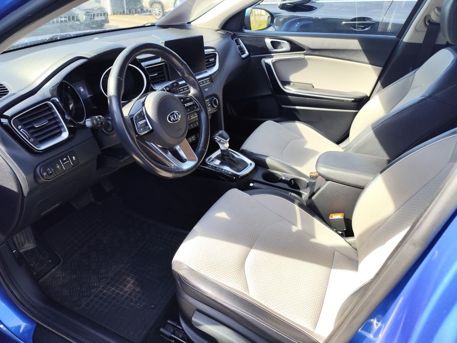 Kia Ceed CEED Sw  1.4 T-GDI 7 DCT • AN 2019 • BENZINA • 140cp