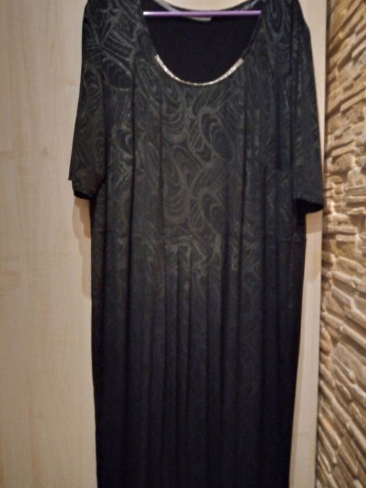 Женское платье с жакетом продается