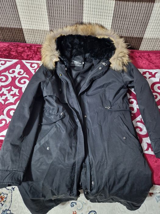 Парка куртка сатылады