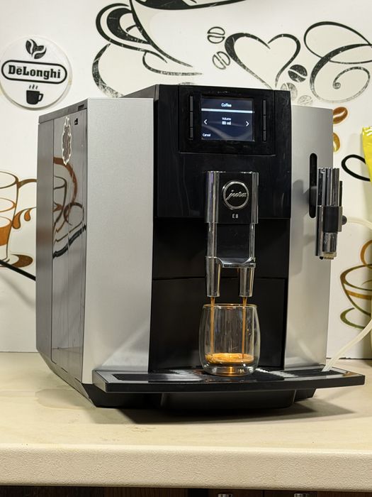 Кафемашина кафе автомат JURA E8 с гаранция