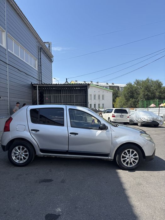 Renault Sandero 2013