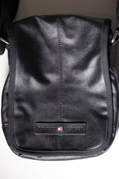Geantă crossover - Tommy Hilfiger