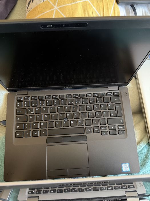 Vand Laptop dell Latitude 5310 /5400