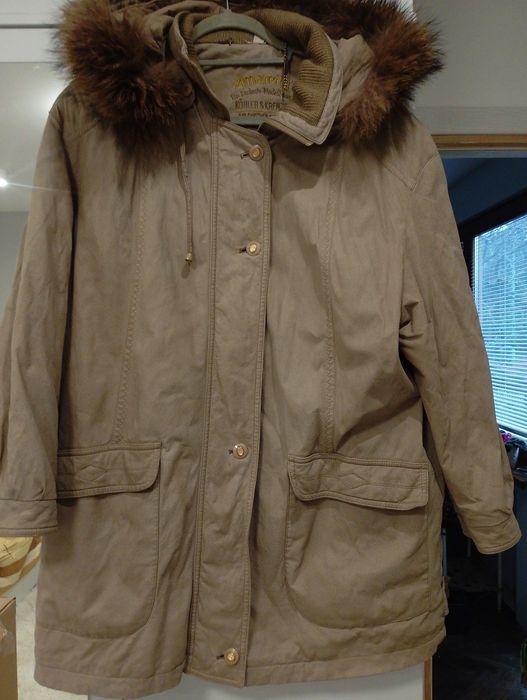 Обява 2.Дамски зимни якета и манта.