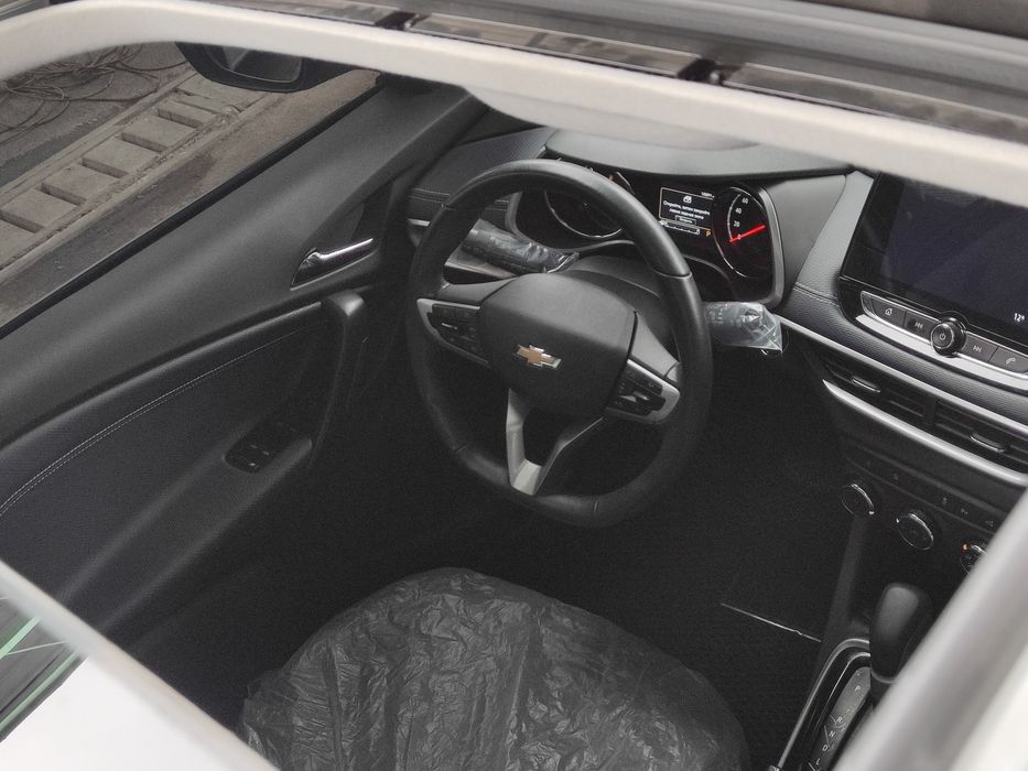 Tracker 2 Premier Plus Yengi 2024