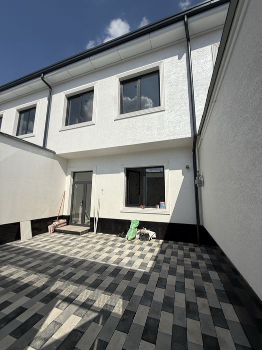 Срочно продаётся 1-сотик 4-комн участка в Сергели Ханабад