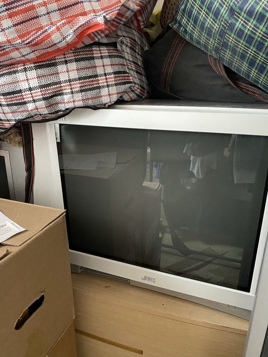 Продам телевизор холодильник машинку кондиционер