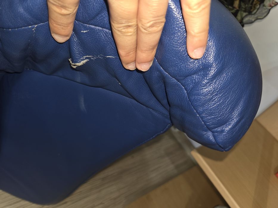 Vând canapea + 2 fotolii piele naturala