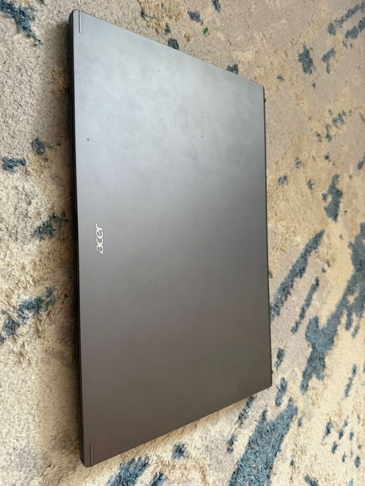 Продаю ноутбук  acer  новый