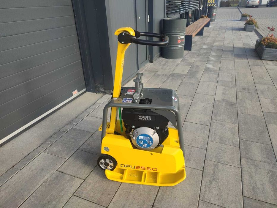 Placa vibratoare reversibila Wacker Neuson DPU 2550 H