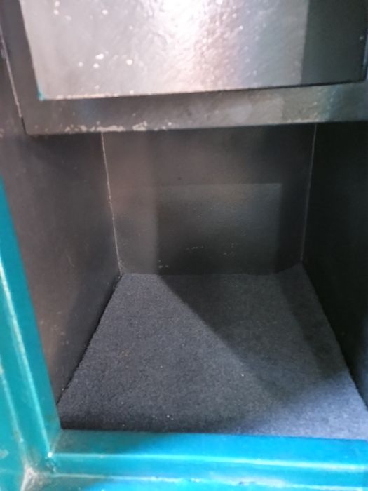 Сейф кодовый взломозащенный