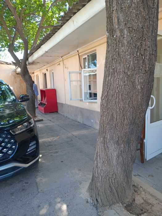 Продаётся производственно-складская территория 20 соток