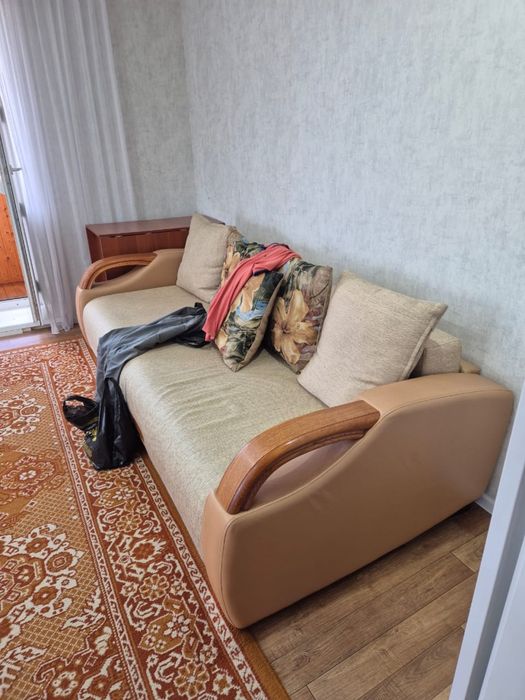 Продам диван в хорошем состоянии