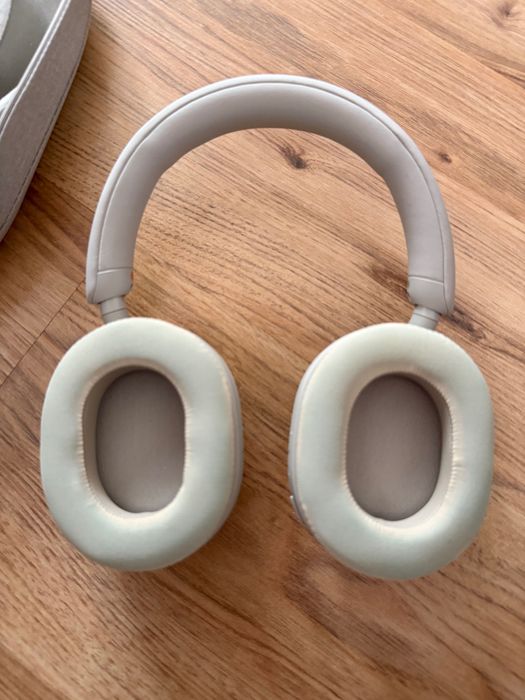 Безжични слушалки с микрофон Sony - WH-1000XM5, Hard Case, ANC