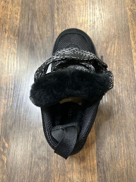 Продам угги. Новые