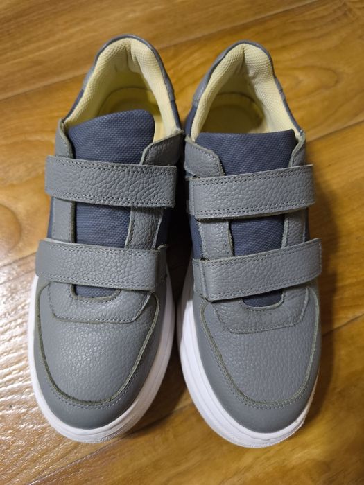 Продам кожаные ботинки