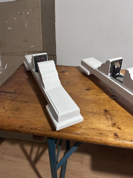 Masa  din lemn madiv