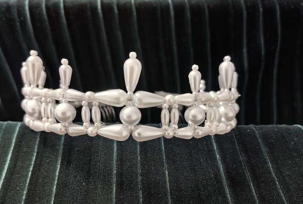 Vând coronita / diadema / tiara de de mireasa cu perle