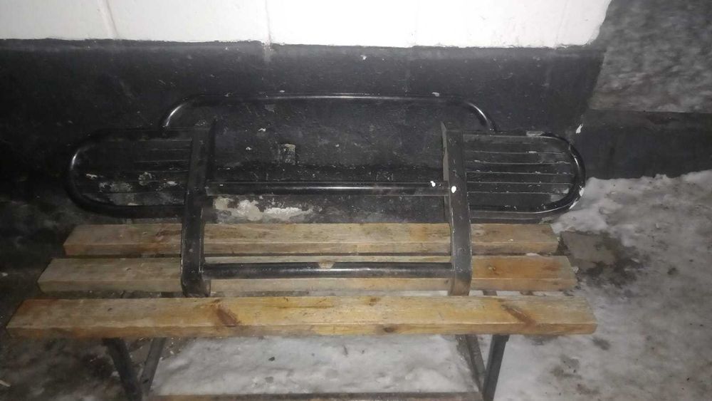 Продам кенгурятник на ниву