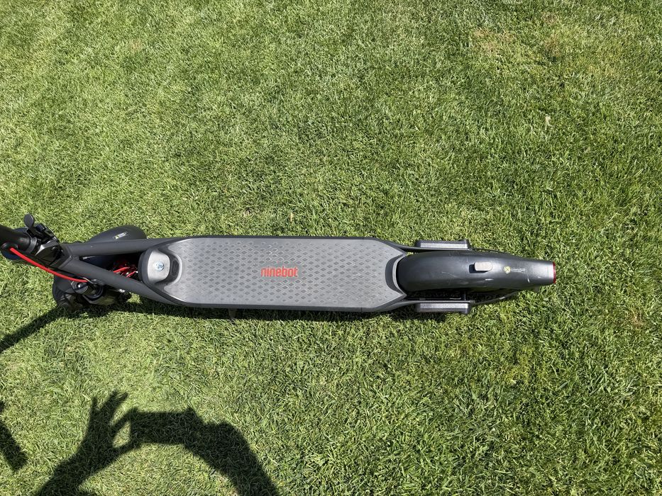 Trotineta electrica NINEBOT eKickScooter F2 Pro E II, 10 inch, negru