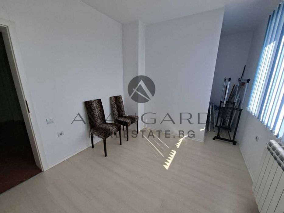 Продава се Тристаен апартамент в Пловдив, Център - 112 кв.м за 2054 €/кв.м - Снимка #4