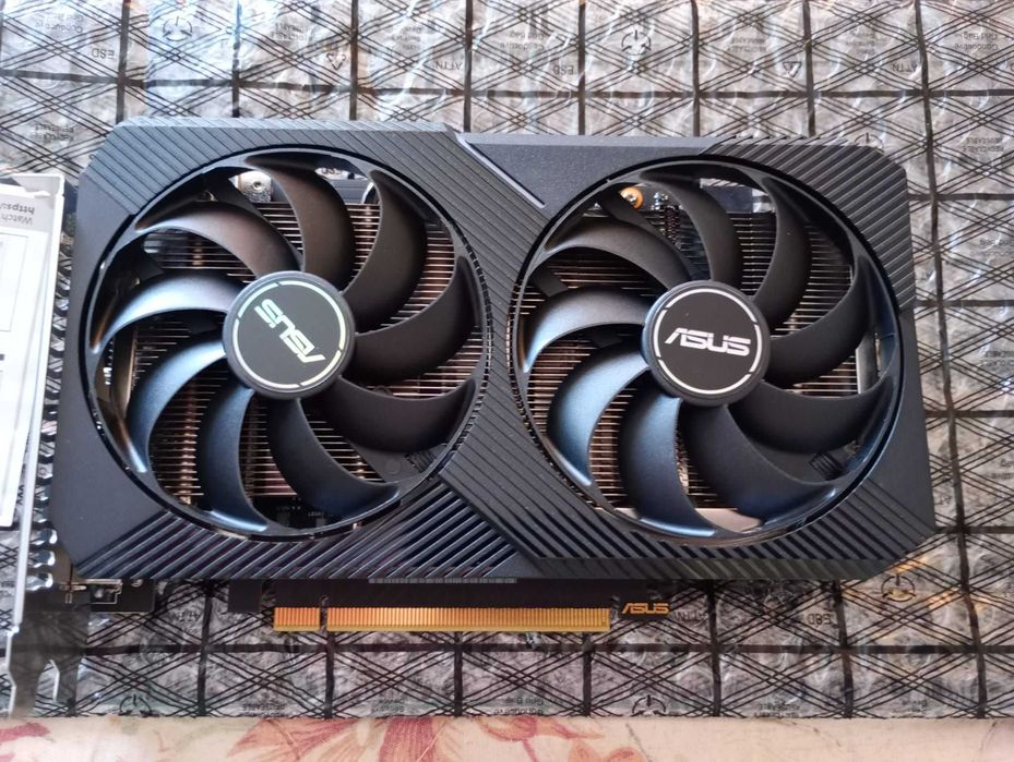Placa video RTX 5050 8Gb noua