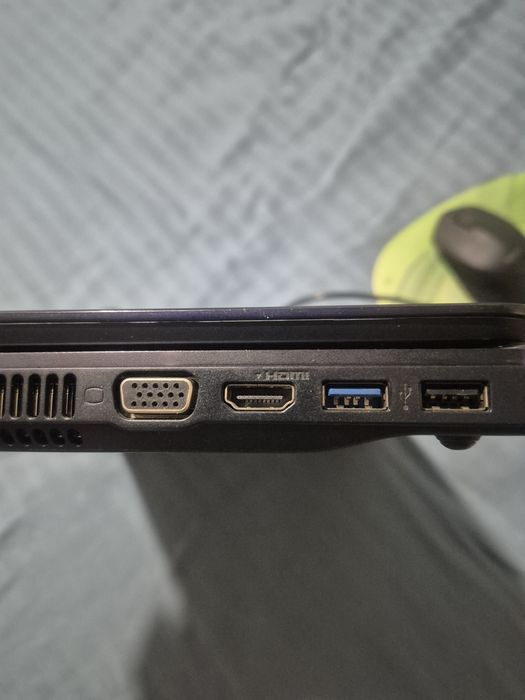 Ноутбук Sony продам.