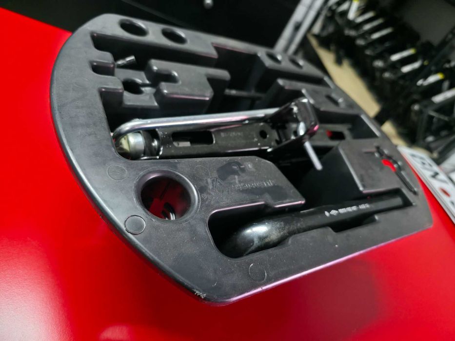 Kit Cric Auto Complet Cheie Organizator OEM Renault Megane Captur Clio