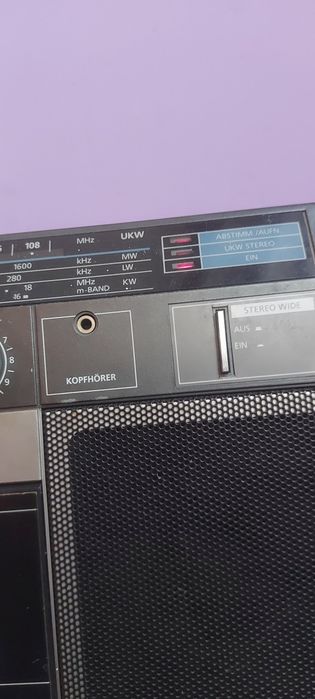 Radio casetofoane în stare foarte bună funcționează.