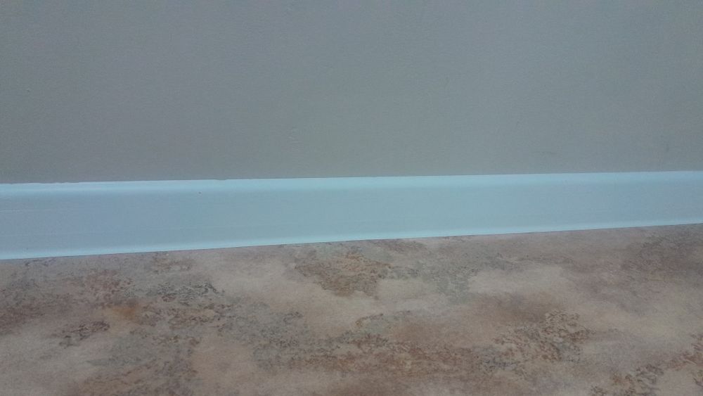 Плинтус 8,5мм белый