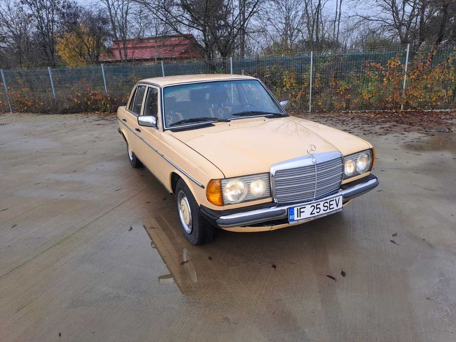 Mercedes-Benz W123 200D – Vehicul istoric Retromobil