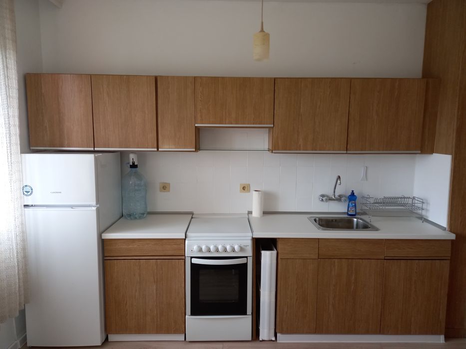 Дава се под наем Тристаен апартамент в Пловдив, Южен - 98 кв.м за 433.5 € - Снимка #2