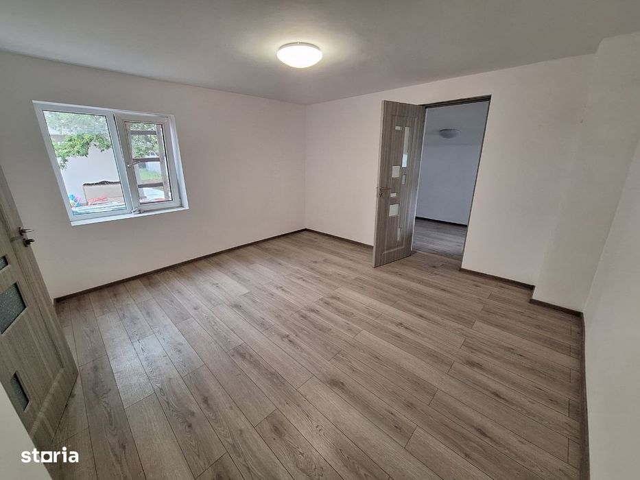 Casa 2 camere, teren 373 mp, zona Serbanesti