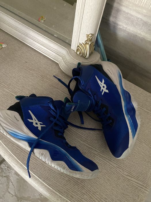 Asics Nova Surge 2