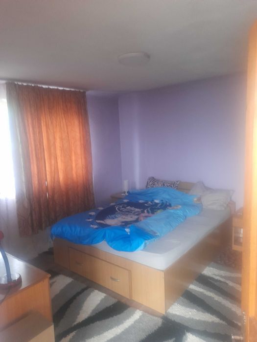 Proprietar - vând casă cu teren și anexe