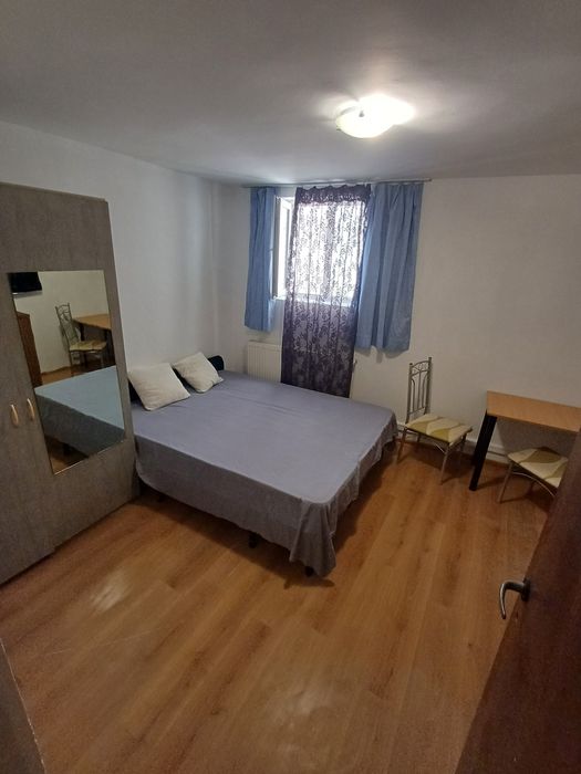 Închiriez garsoniera sector 5