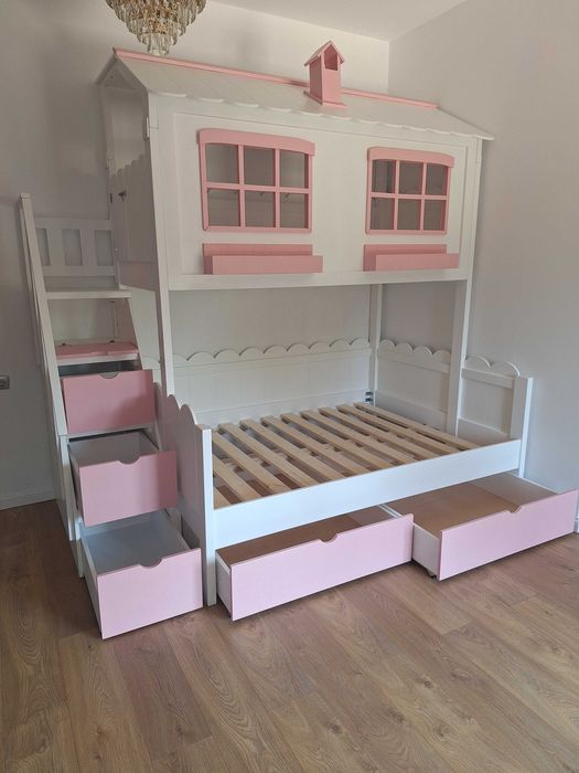 TRANSPORT GRATUIT.Pat tip casuta din lemn masiv. Cod 2813