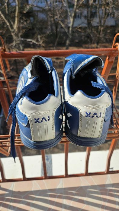 Футболни обувки UMBRO