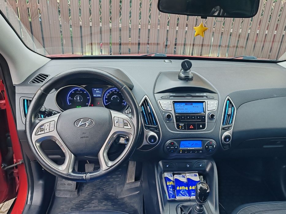 HYUNDAI ix35 2012 — imagine 3