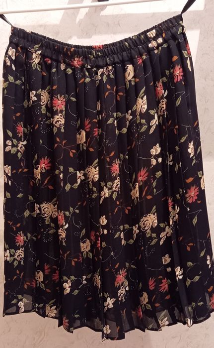 Плисирана лятна пола