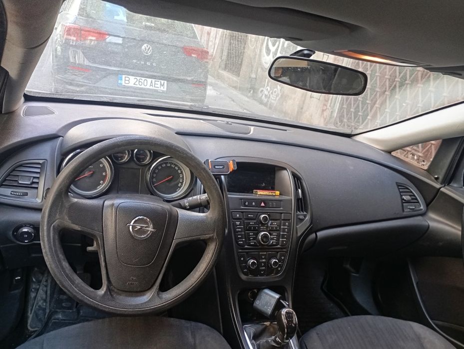 OPEL Astra 2013 — imagine 2